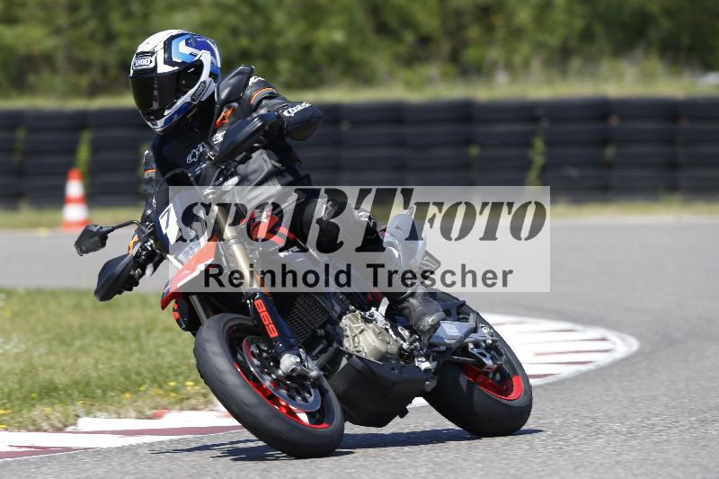 Archiv-2025/48 25.08.2025 Cornu Master School ADR/blau-bleu/7